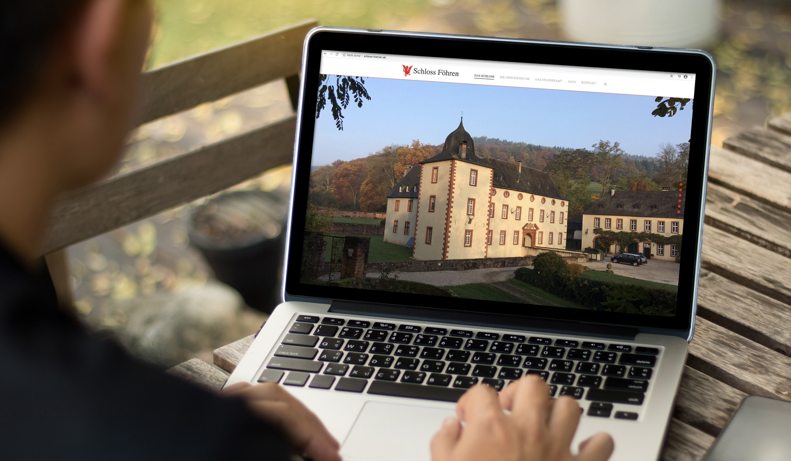 Schloss Föhren - Mockup der Webseite